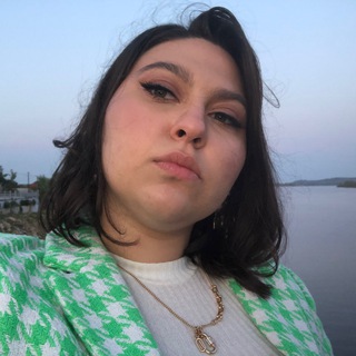 Логотип телеграм канала @lilianamili — love live liana🤍