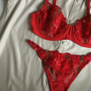 Логотип телеграм канала @lingerie_desing_academy — Академия нижнего белья и дизайна