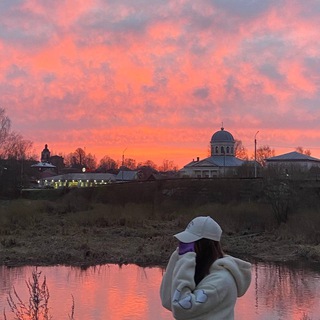 Логотип телеграм канала @liptooonnnb — 𝔖𝔬𝔩𝔫𝔶𝔰𝔥𝔨𝔬❤️‍🔥