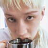 Логотип телеграм канала @livetkaa — сад багряных роз