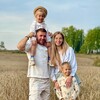 Логотип телеграм канала @loginovs_family — 💚ЛОГИНОВЫ ТУТ💚