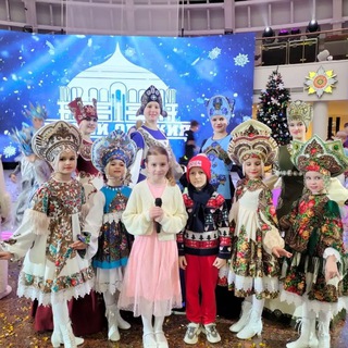 Логотип телеграм канала @lovestyleee — ♥️ ЛЮБИМЫЙ _СТИЛЬ♥️