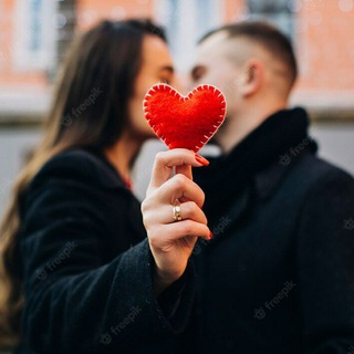 Логотип телеграм канала @lovewomanis — Женщина, которая ❤