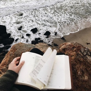 Логотип телеграм канала @loving_yourselff — Любовь к себе как искусство🐦‍🔥