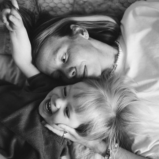 Логотип телеграм канала @mama_to_danya — what goes around