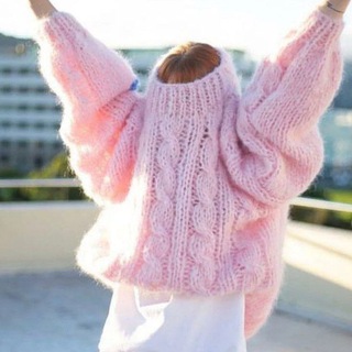 Логотип телеграм канала @mamin_sviter — Мамин свитер🧶