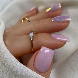 Логотип телеграм канала @manikyurnye_idei — Маникюр 💅 | Идеи дизайна
