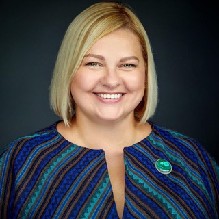 Логотип телеграм канала @maria_school — Эксперт по школам Мария Васильева