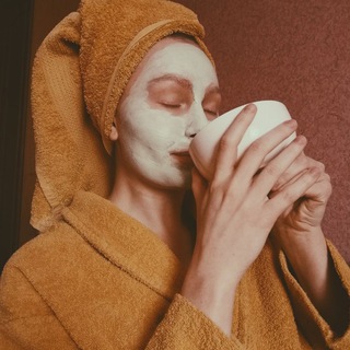 Логотип телеграм канала @marilisbeauty — MariLis beauty