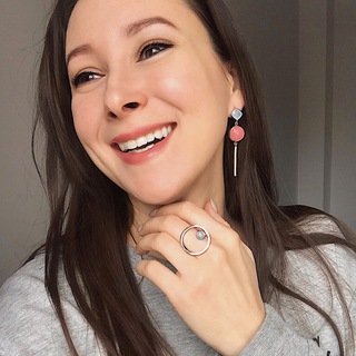 Логотип телеграм канала @mariyapavlinova — Украшения / Mariya Pavlinova