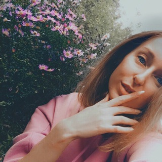 Логотип телеграм канала @maru_taro — таро без сахара 👁🖖🏻