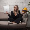 Логотип телеграм канала @mashafedosova — На старт, внимание, Маш! ⚡️