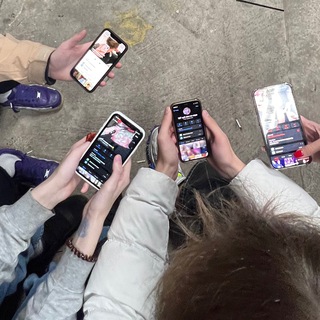 Логотип телеграм канала @mashamodelka — маша моделька