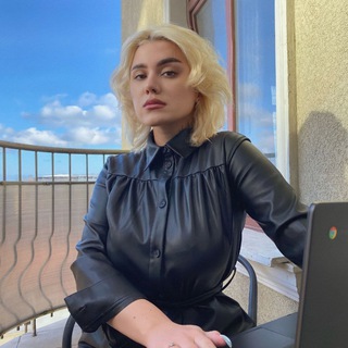 Логотип телеграм канала @mega_kris_neuronets — Мега Крис. Нейросети