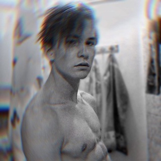 Логотип телеграм канала @mekoroche — короче, паблик 🫧
