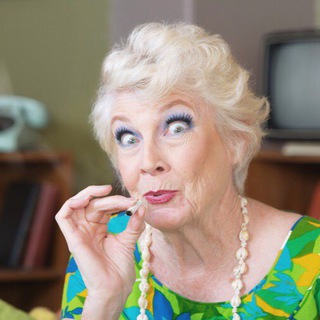 Логотип телеграм канала @memochnaya — Мемочная