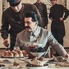 Логотип телеграм канала @menustalina — Рецепты и секреты личного повара Сталина
