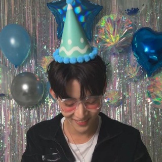 Логотип телеграм канала @meowxcheol — hehe? ༘⋆✿