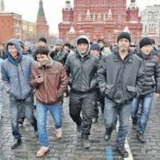 Логотип телеграм канала @migrants_we_are — Мы, мигранты