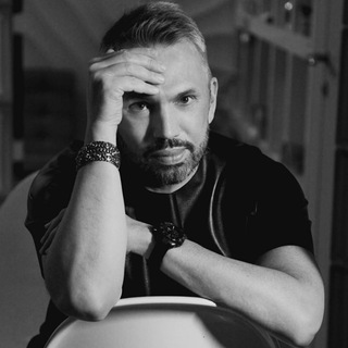 Логотип телеграм канала @mikeshilovdesign — Mike Shilov Knows How