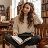 Логотип телеграм канала @miraclelora17 — Книжные истории 📚