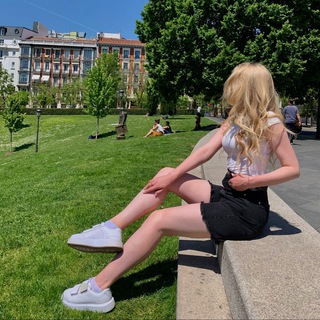 Логотип телеграм канала @mironovatravel — 𝐌𝐈𝐑𝐎𝐍𝐎𝐕𝐀𝐓𝐑𝐀𝐕𝐄𝐋