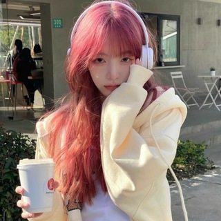 Логотип телеграм канала @mlkstars — mlk ⟡ stars