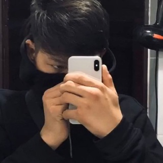 Логотип телеграм канала @molodye_77 — 𝐌𝐨𝐥𝐨𝐝𝐲𝐞_𝟕𝟕