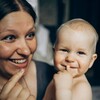 Логотип телеграм канала @mom_and_miron — Mom_and_Miron