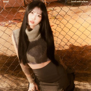 Логотип телеграм канала @momo_twice_jype — HIRAI MOMO | TWICE