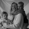 Логотип телеграм канала @momtimaandlily — mommy