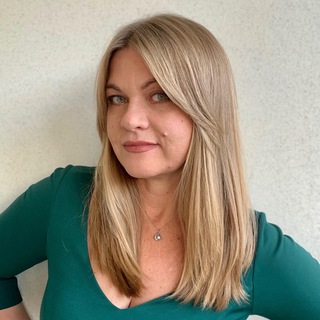 Логотип телеграм канала @moneyinpractice — Кофе с маркетологом | Марина Плаксина