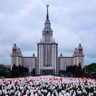 Логотип телеграм канала @moscow_uchebaa — Москва • Учеба • Развитие