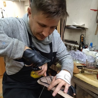 Логотип телеграм канала @moscowshoes — Обувь ручной работы 👞 e.che_shoes