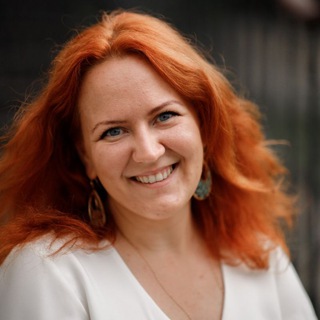 Логотип телеграм канала @moskvaholic — Заметки москваголика (Анна Рубченкова) @anna_moskvaholic