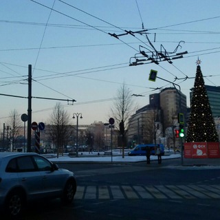 Логотип телеграм канала @moswichi — Москва и москвичи