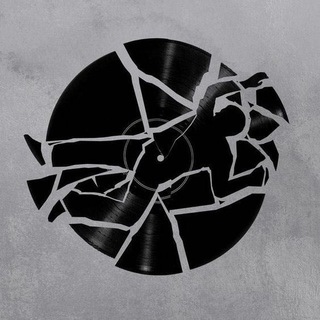 Логотип телеграм канала @musical_thought — В наушниках чужие мысли