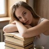 Логотип телеграм канала @myreadb — обнимая книги