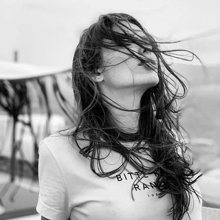 Логотип телеграм канала @mysli_jen — Мысли женщины