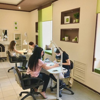 Логотип телеграм канала @nailstudio_best — “BEst” by Ek.Berdnikova