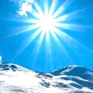 Логотип телеграм канала @naked_truth07 — Солнце над Эльбрусом