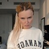 Логотип телеграм канала @naplutoneee — На Плутоне не холодно 🌚