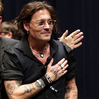 Логотип телеграм канала @narezkisjohnnydepp — Нарезки с Джонни Деппом и не только