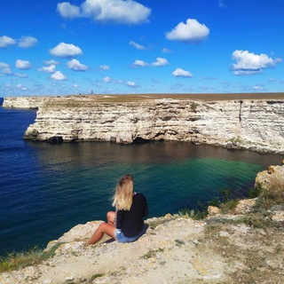 Логотип телеграм канала @nastia_mozhet_life — Настя Может и Авито