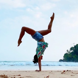 Логотип телеграм канала @naya_khanda_yoga — Naya_khanda
