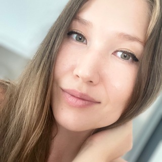 Логотип телеграм канала @nazira_aydaralieva — Роза без шипов
