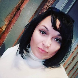 Логотип телеграм канала @nazmetova_kino — Юлия Назметова
