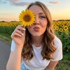 Логотип телеграм канала @neiromir_valeeva — НЕЙРОМИР | Валеева ✨