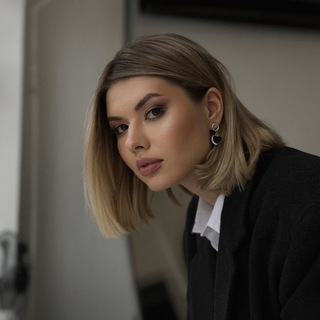 Логотип телеграм канала @nelya_lotman — Глазами филолога | Неля Лотман | Русский язык ЕГЭ СМИТАП