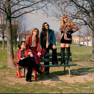 Логотип телеграм канала @newsmaneskin — måneskin | kings of rock-'n'-roll